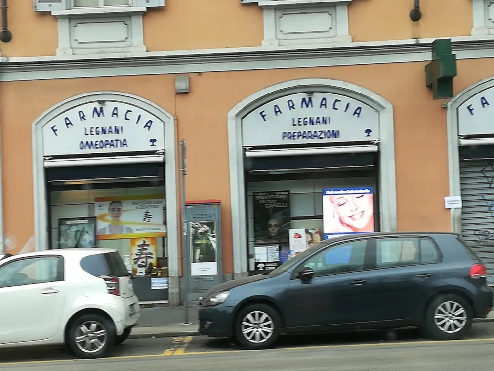 Farmacia Legnani