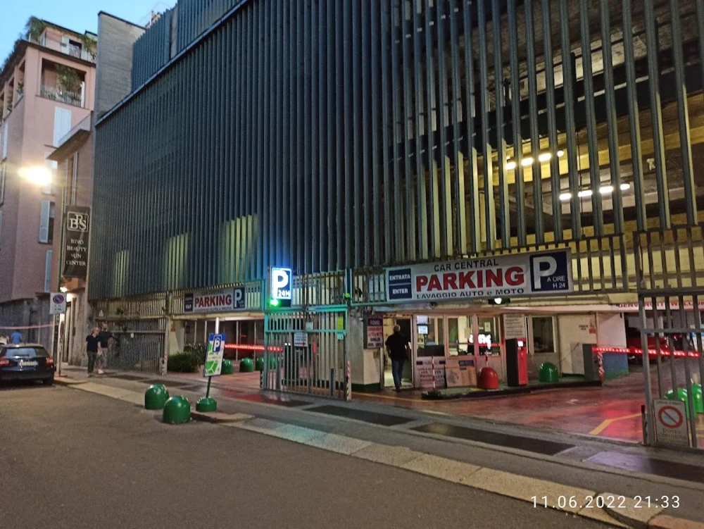 Milano - Car Central Parking