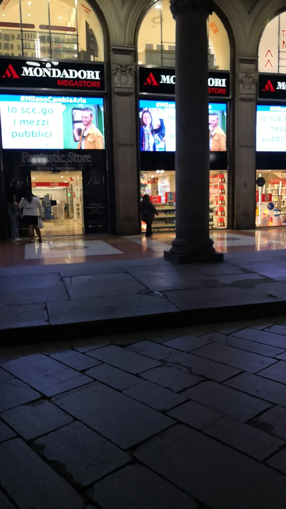 Mondadori Duomo - 4