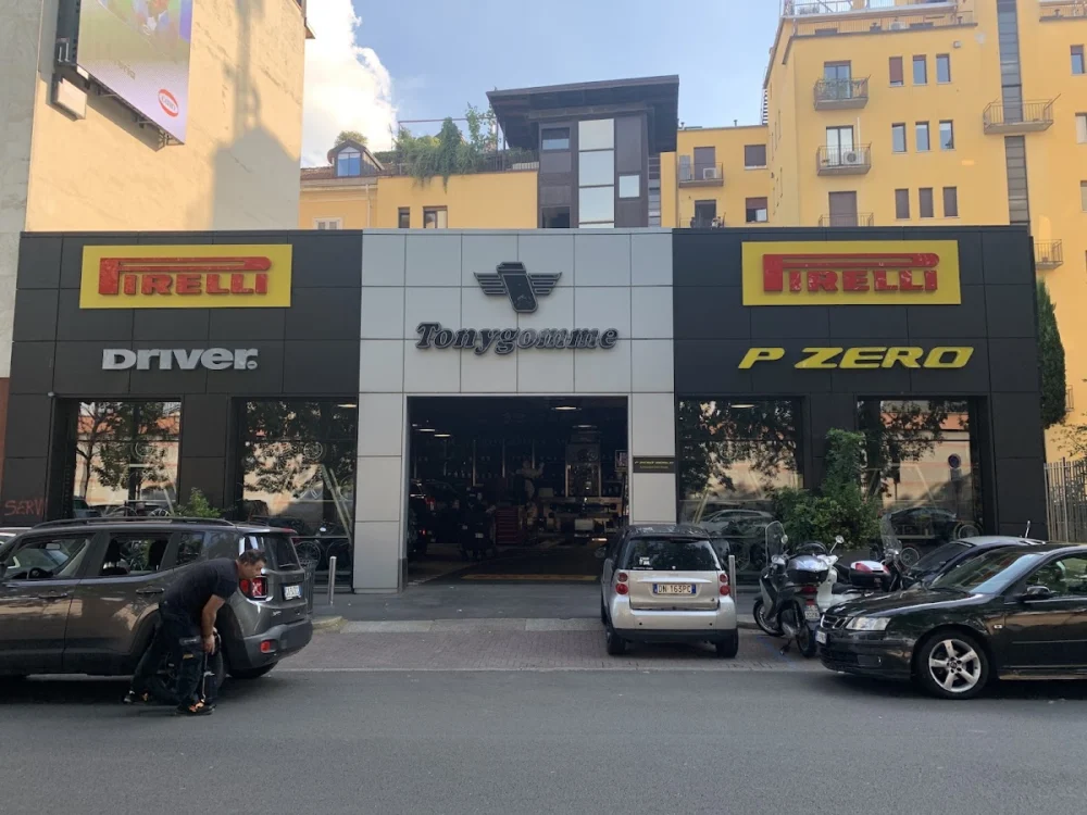Tonygomme - Driver Center Pirelli P Zero World